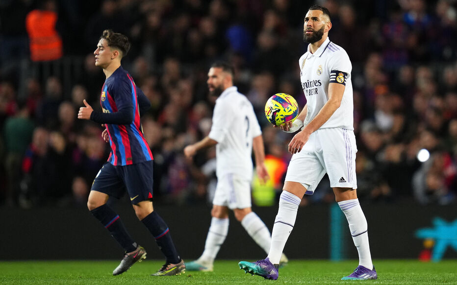 Benzema bị chấm điểm tồi tệ nhất từng thấy sau trận Barca vs Real