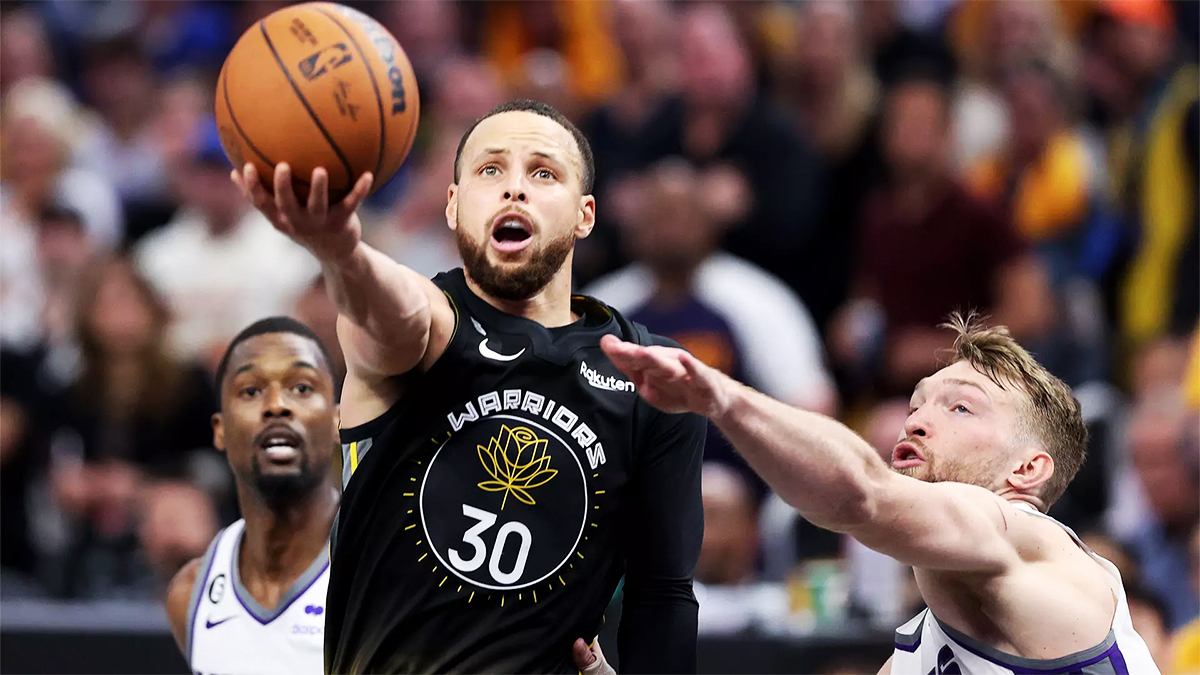 Stephen Curry rực sáng, đội hình chắp vá của Warriors hạ gục Sacramento Kings