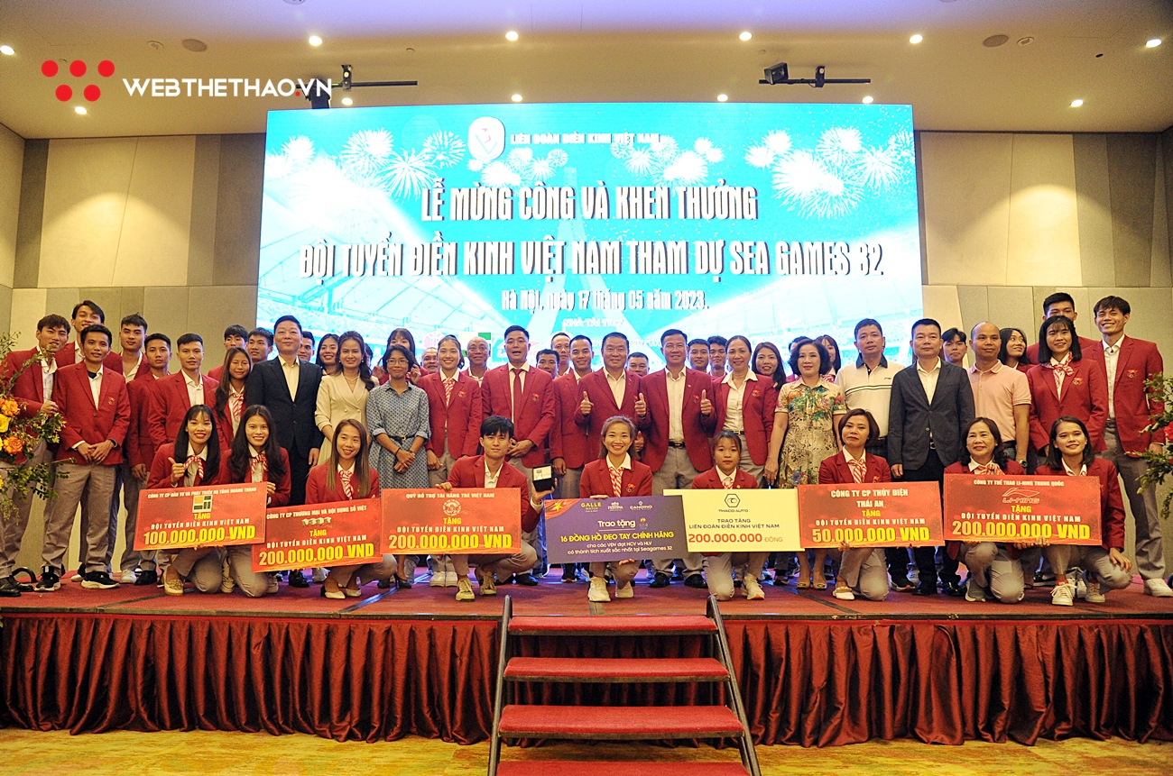 Đội tuyển điền kinh Việt Nam và Nguyễn Thị Oanh nhận thưởng hơn 4 tỷ đồng cùng xe ô tô, nhắm tới ASIAD 19