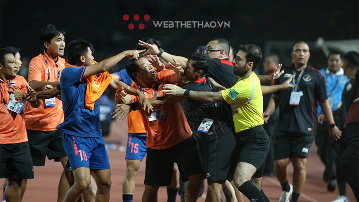 Chưa cần AFC “ra tay”, Thái Lan phạt nặng vụ ẩu đả kinh hoàng ở SEA Games 32