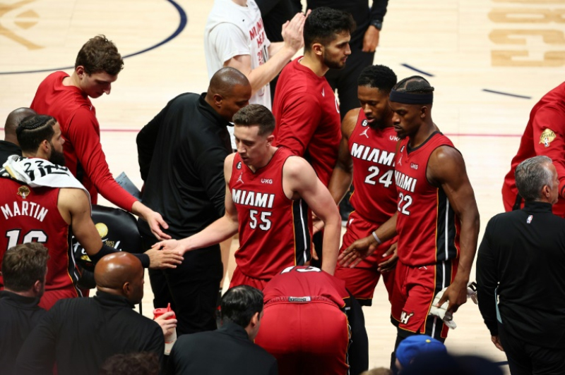 NBA Finals Game 2: Thiếu hụt nhân sự, khó khăn chồng chất cho Miami Heat