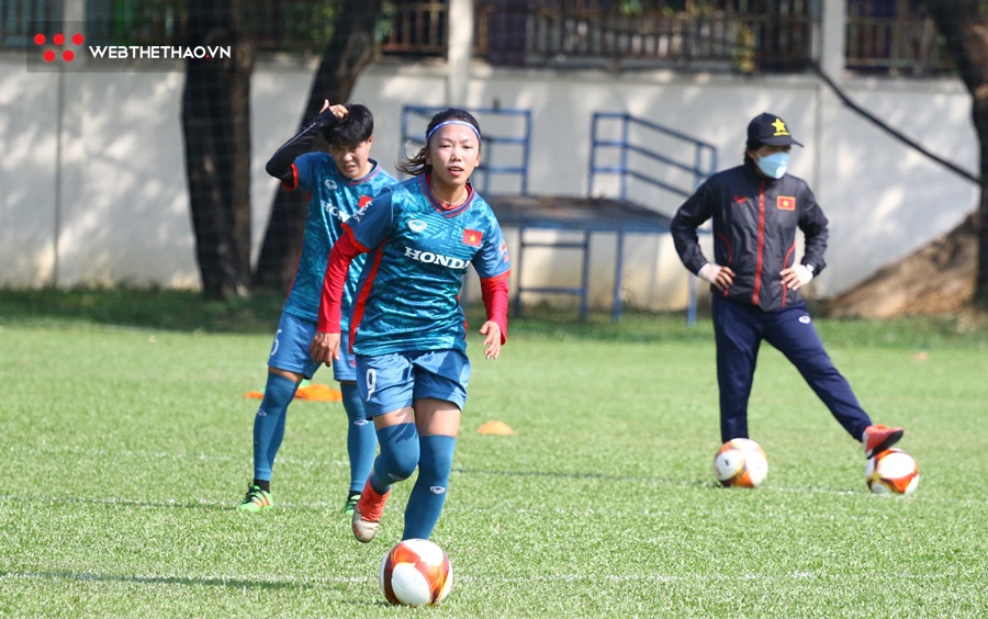 Huỳnh Như trải lòng khi nữ Việt Nam tập huấn ở Đức, chuẩn bị đấu “đại nương” tại World Cup 2023