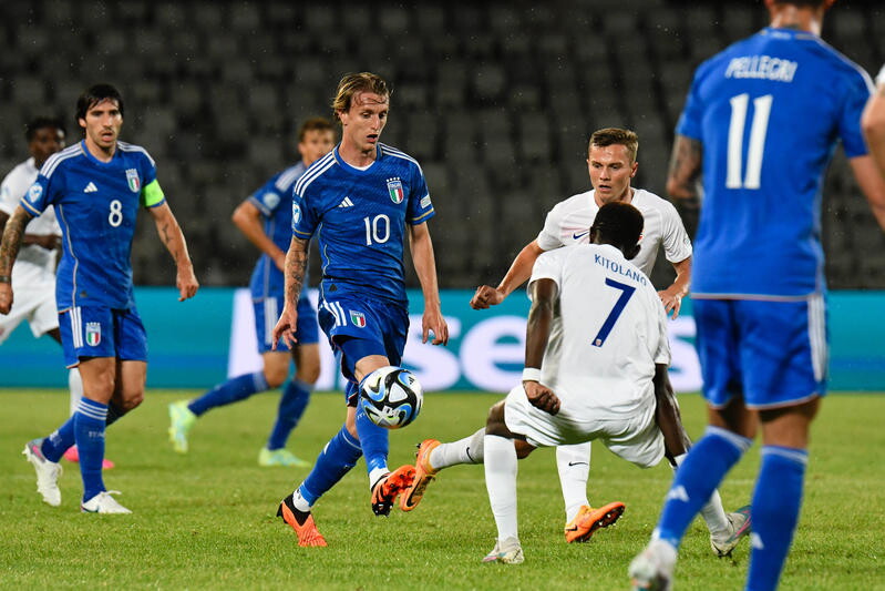 Vì sao Italia bị loại ở giải U21 châu Âu dù bằng điểm với 2 đối thủ?