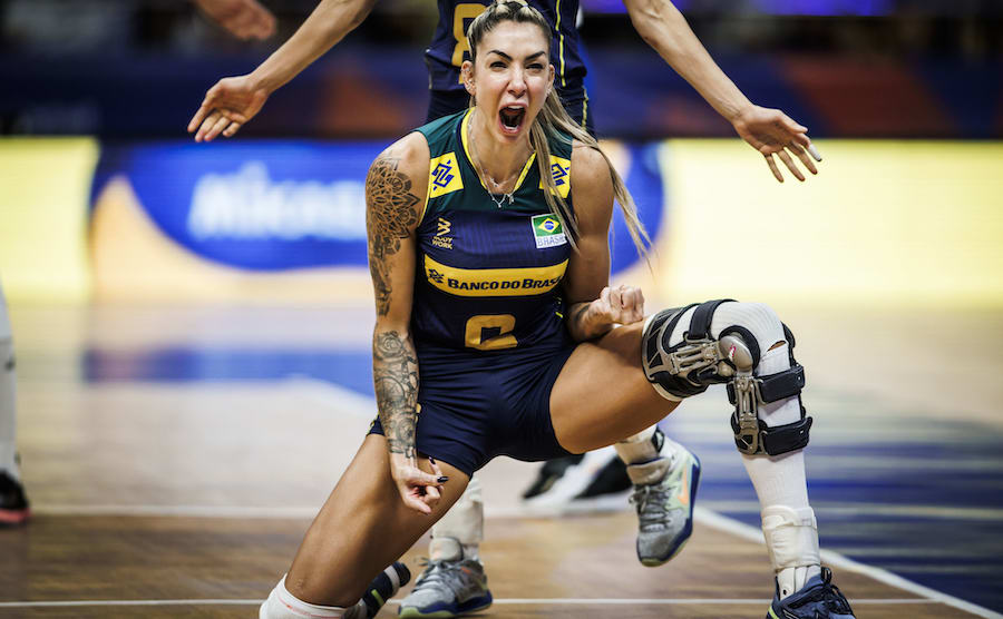 Thaisa: Chiếc đầu gối robot và màn tái xuất phi thường của nữ hoàng block bóng chuyền Brazil