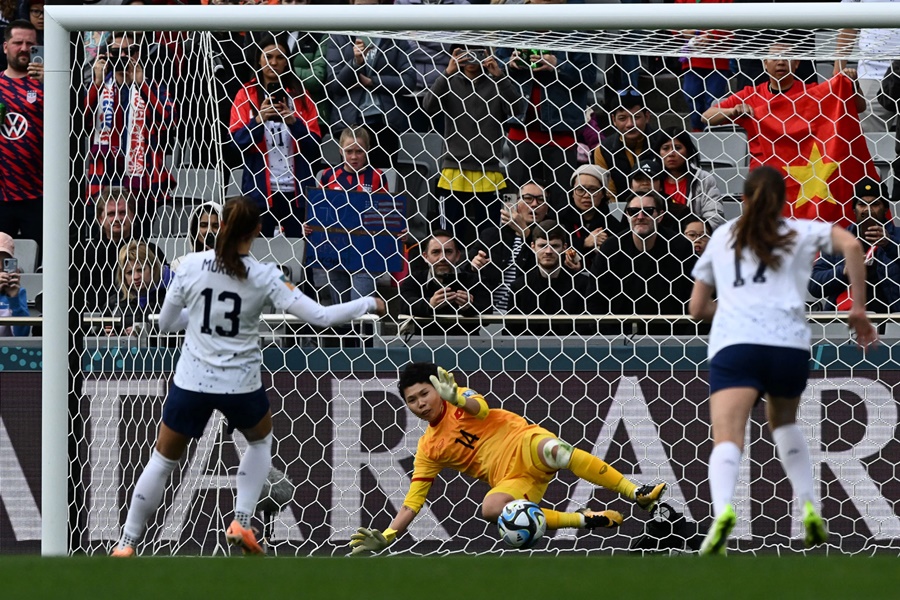 Điên rồ penalty ở World Cup nữ 2023: Bất thường và thủ môn liên tiếp sai luật