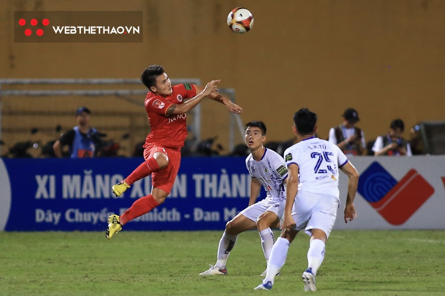 Quang Hải dự bị, CAHN thắng Hà Nội FC để vươn lên ngôi đầu bảng