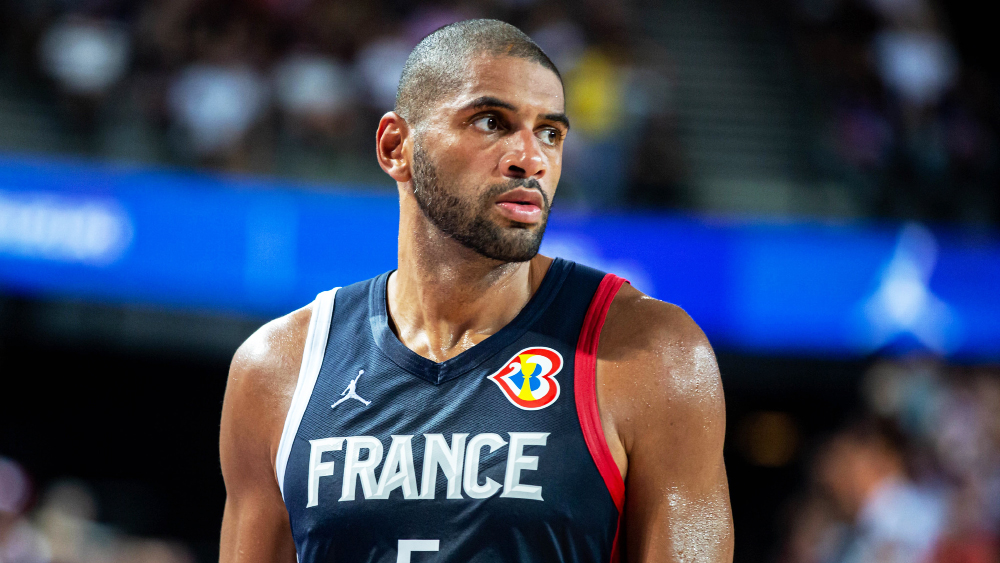 Trụ cột tuyển Pháp sau khi bị loại sớm tại FIBA World Cup: “Tủi nhục và không dám về nước