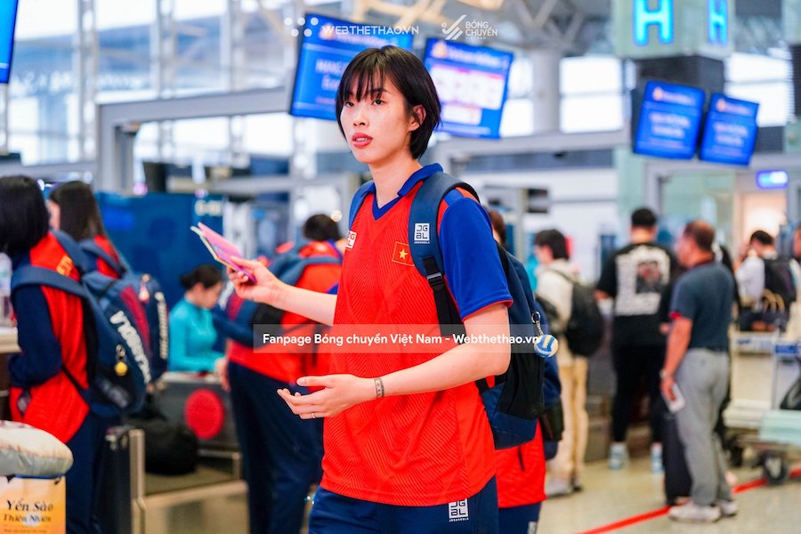 Đội tuyển bóng chuyền nữ Việt Nam khởi hành tới Hàng Châu tham dự ASIAD
