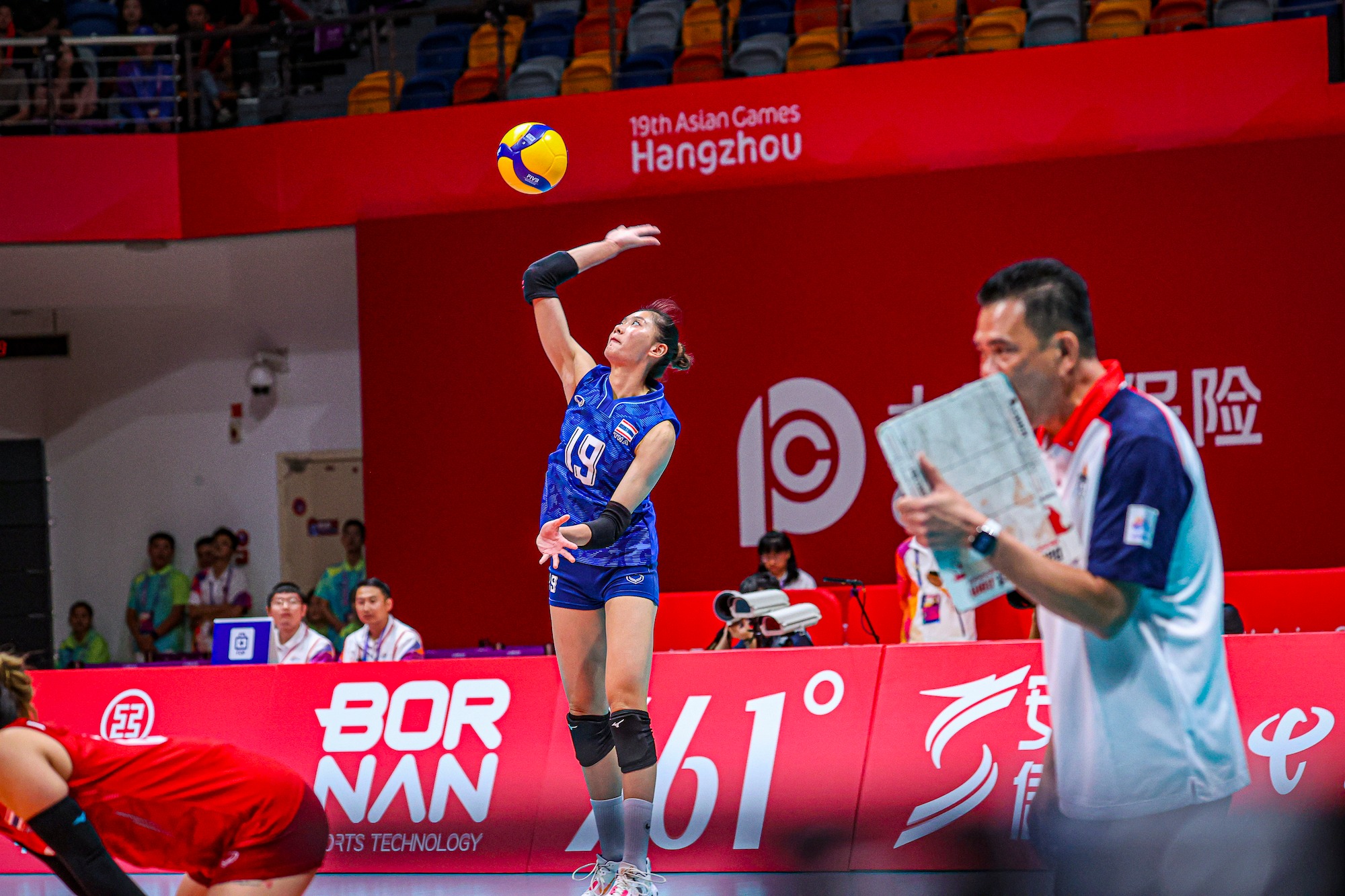 HLV ĐT bóng chuyền nữ Thái Lan nói gì trận tranh HCĐ ASIAD 19 với Việt Nam?