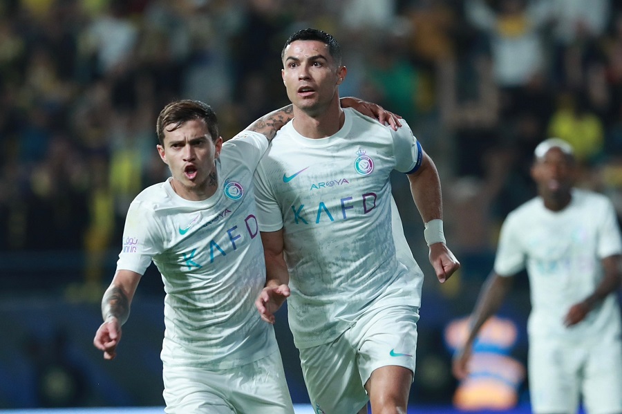 Ronaldo ghi bàn bằng gầm giày và kiến tạo tuyệt đỉnh cho Al Nassr