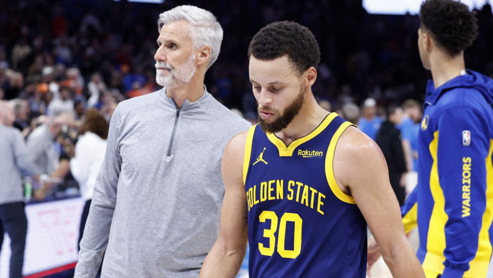 Stephen Curry chán nản với Golden State Warriors sau thất bại sít sao trước Thunder