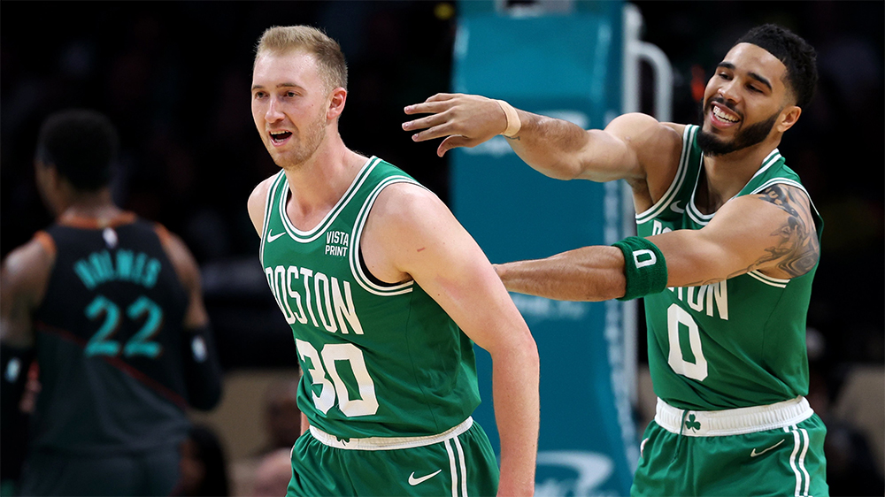 Tay ném lạ vượt qua Jayson Tatum, phá kỷ lục 3 điểm của đội nhất bảng Boston Celtics