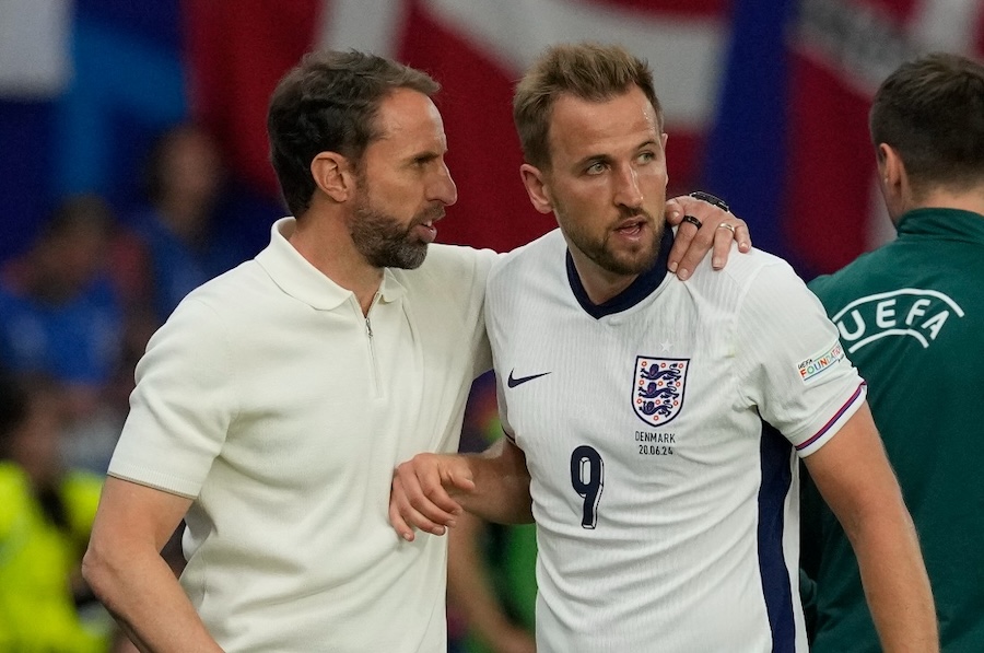 Áp lực từ chủ nhà Đức khiến đội tuyển Anh buộc phải giành ngôi nhất bảng