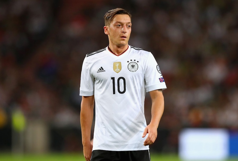 Cha Mesut Ozil tiếc nuối khi con trai không tham dự EURO 2024