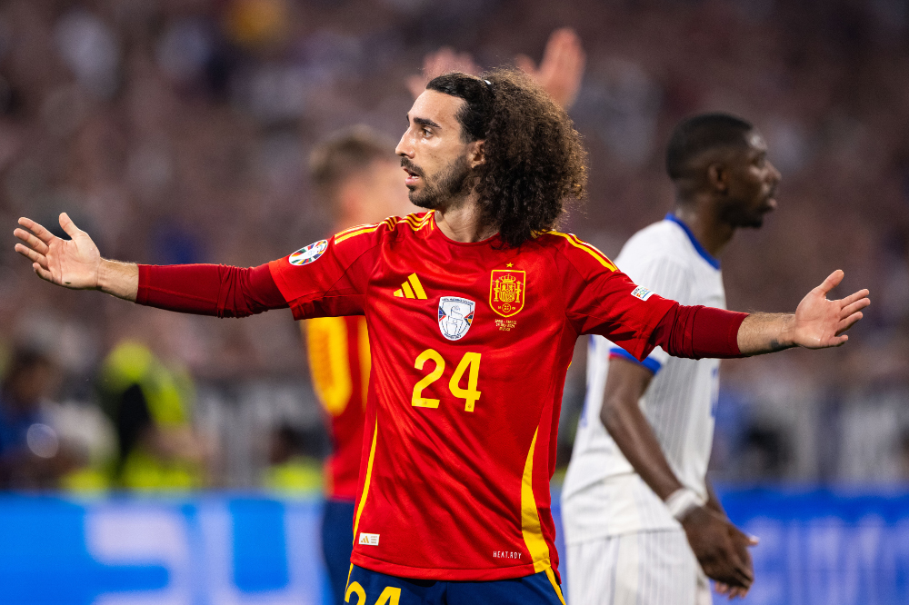 Vì sao Marc Cucurella bị la ó và huýt sáo liên tục tại bán kết EURO 2024?