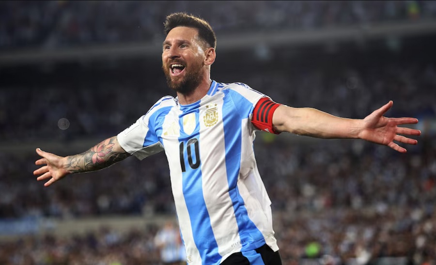 Messi rực sáng với hat-trick và 2 pha kiến tạo cho Argentina