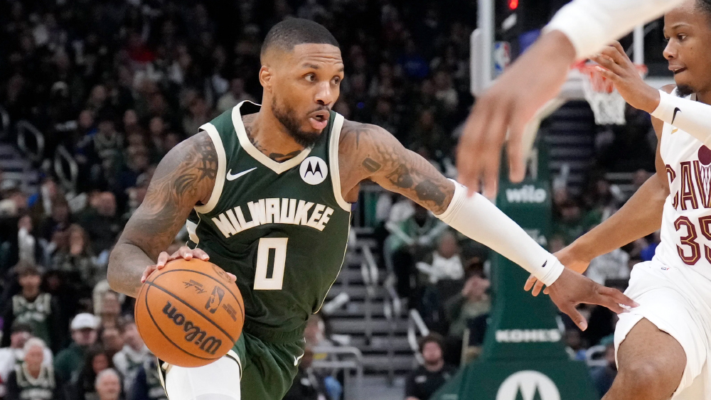 Damian Lillard ném 10 quả 3 điểm, Bucks vẫn thua đau vì cú game-winner của 