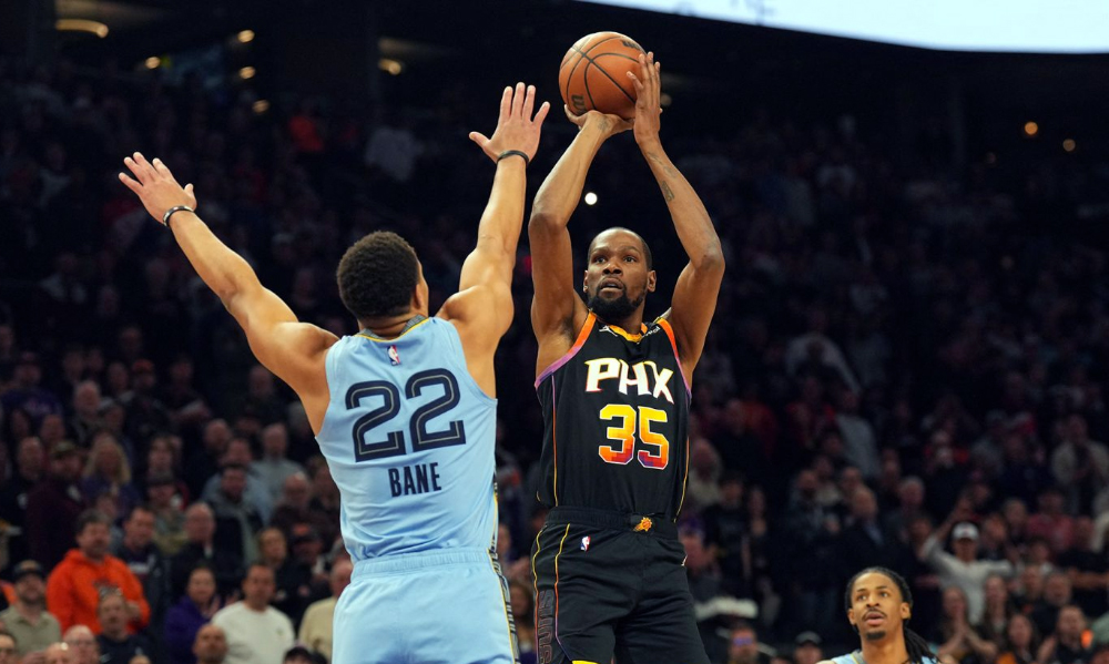 Giữa bão tin đồn chuyển nhượng, Kevin Durant lập cột mốc đặc biệt ở Phoenix Suns