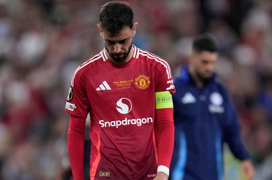 Fernandes và Shaw được chấm điểm thấp nhất trận chung kết Europa League