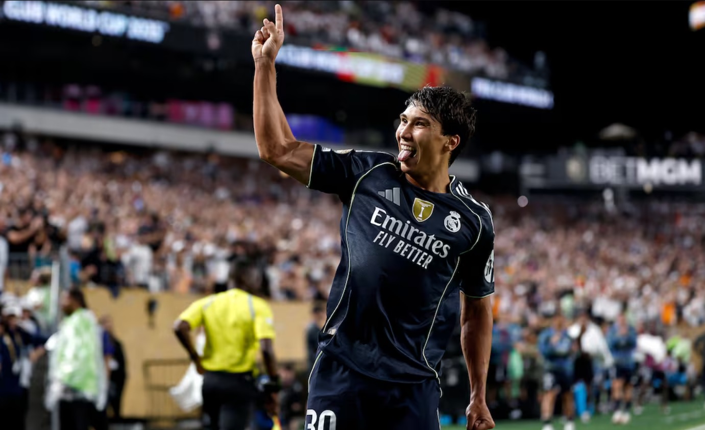 Tiền đạo ghi 155 bàn thắng làm thay đổi chuyển nhượng của Real Madrid