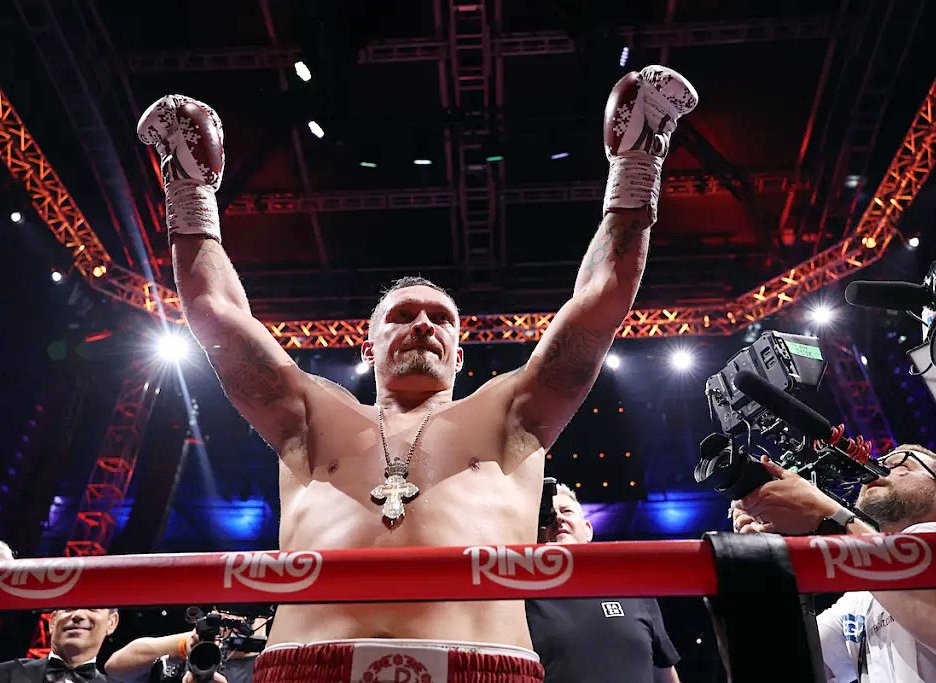 Nhà vô địch tuyệt đối trả lại đai ngay sau trận Usyk vs Dubois 2?