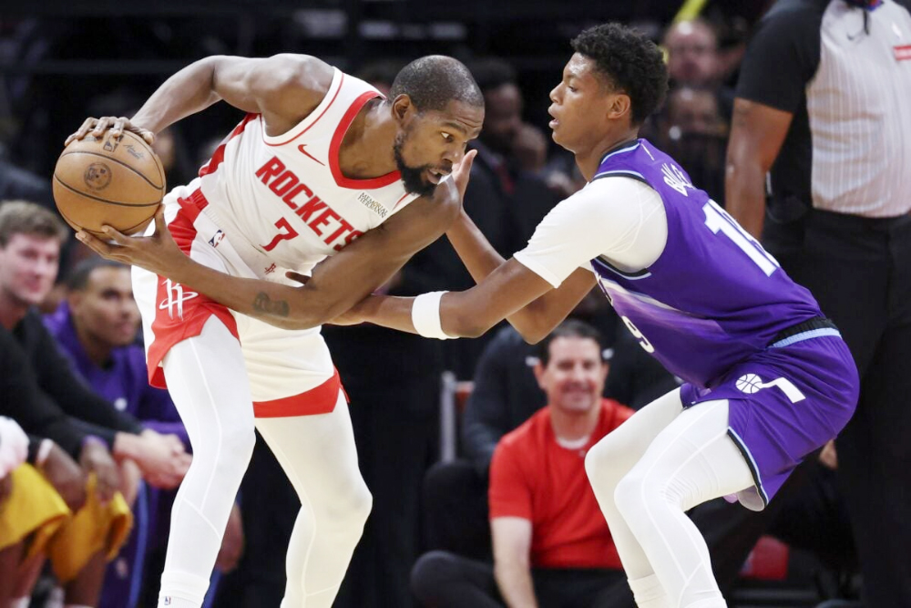 Kevin Durant bùng nổ trong ngày ra mắt Houston Rockets, hé lộ bộ ba