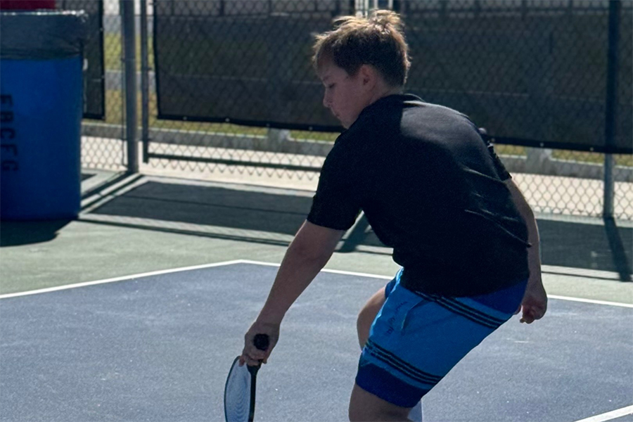 Thần đồng bóng chày mang tình yêu lớn dành cho pickleball