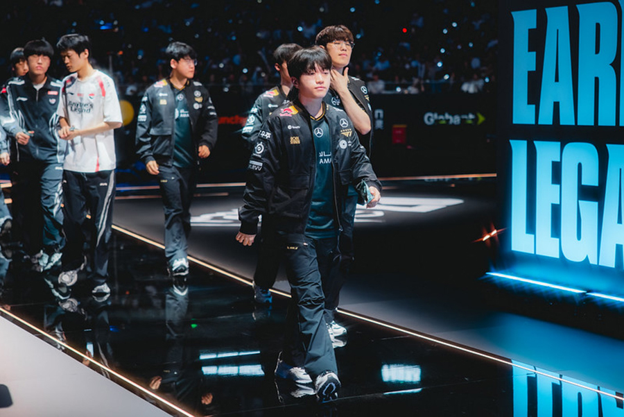 T1 vs Anyone’s Legend: Trận Tứ kết bùng nổ 