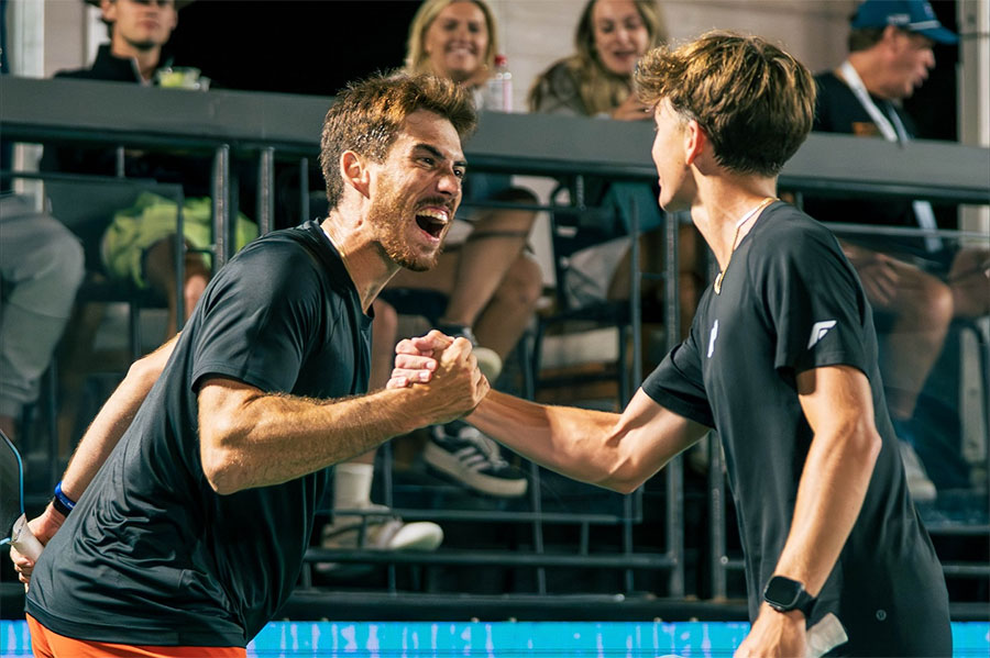 Patriquin, Staksrud gây sốc khi đánh bại Ben Johns ở bán kết tại giải Vô địch Pickleball Thế giới