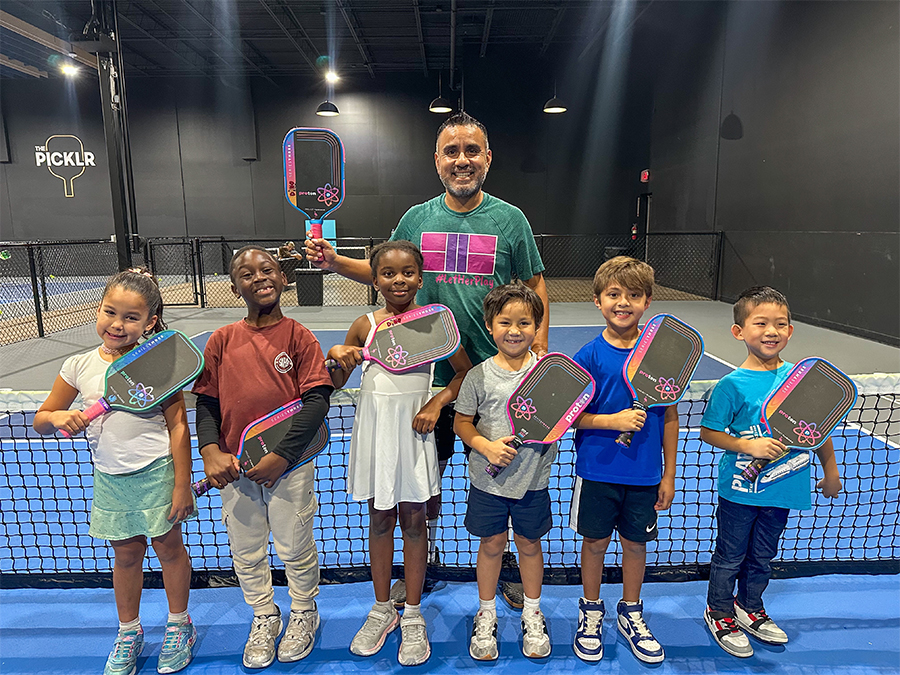 Cậu bé 8 tuổi đứng sau thành công Anna Leigh Waters tại Picklebal World Championship