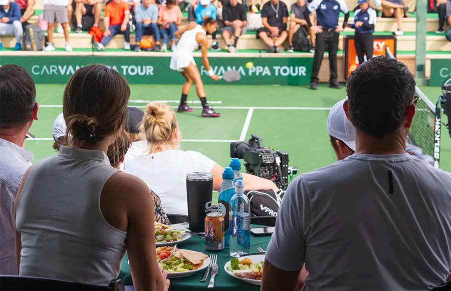 Cuộc đoàn tụ kỳ diệu sau 40 năm trên sân Pickleball