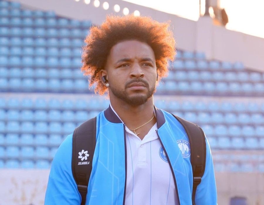 Xuân Son tái xuất đội hình xuất phát sau gần một năm vắng bóng