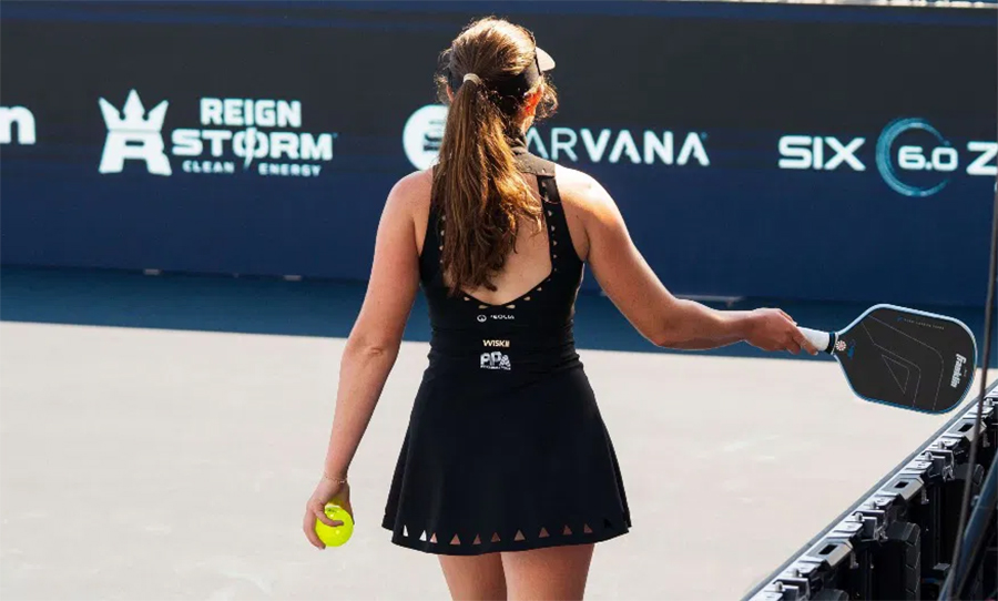 Khi một tay vợt 19 tuổi trở thành biểu tượng thời trang của pickleball