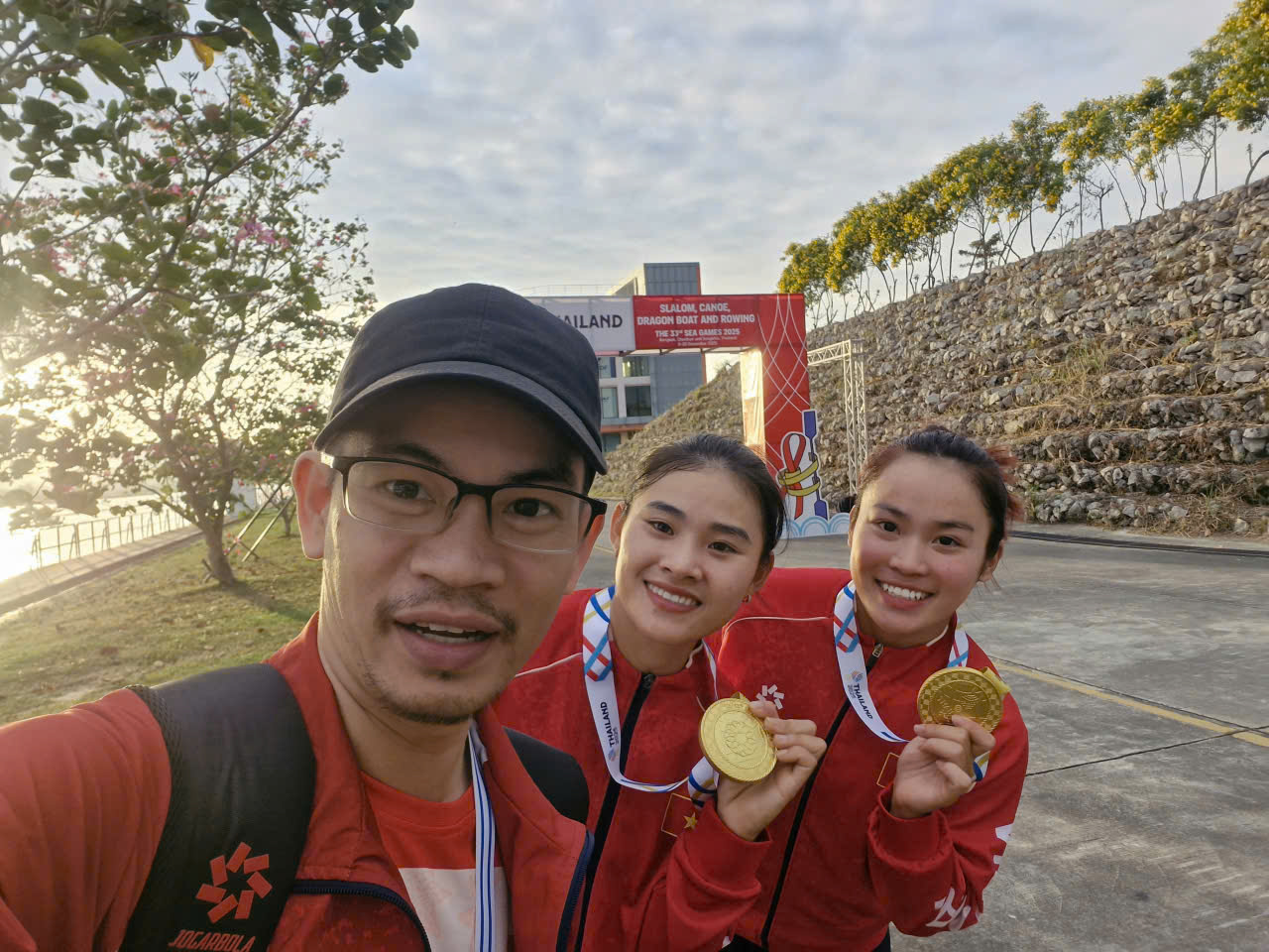 350km dưới nắng gió Rayong để chạm khoảnh khắc vàng đầu tiên của Việt Nam ở SEA Games 33