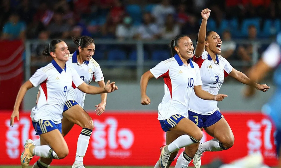 Philippines loại Th&aacute;i Lan tr&ecirc;n chấm lu&acirc;n lưu, gi&agrave;nh v&eacute; v&agrave;o chung kết b&oacute;ng đ&aacute; nữ SEA Games 33