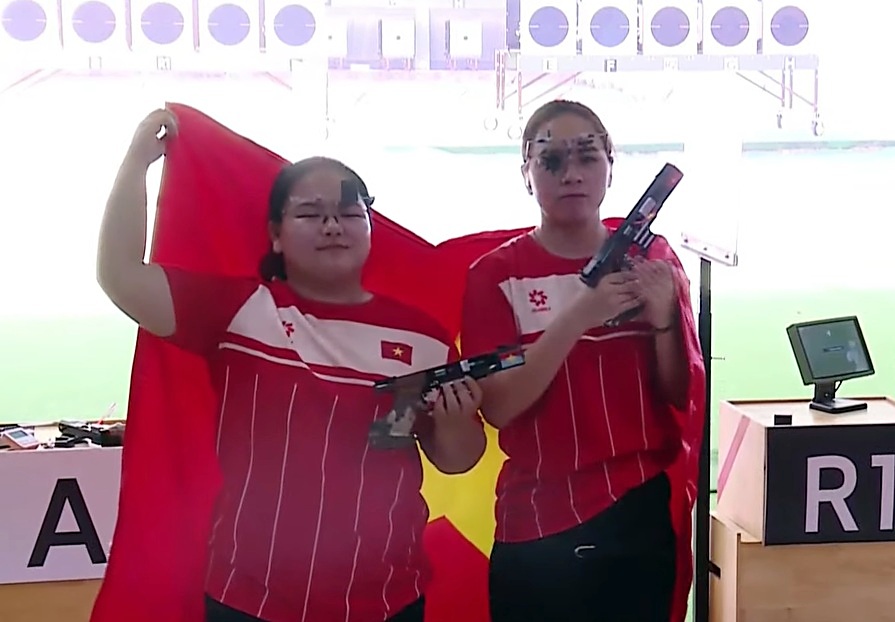 Trịnh Thu Vinh gi&agrave;nh HCV bắn s&uacute;ng thứ 4 v&agrave; ph&aacute; kỷ lục SEA Games