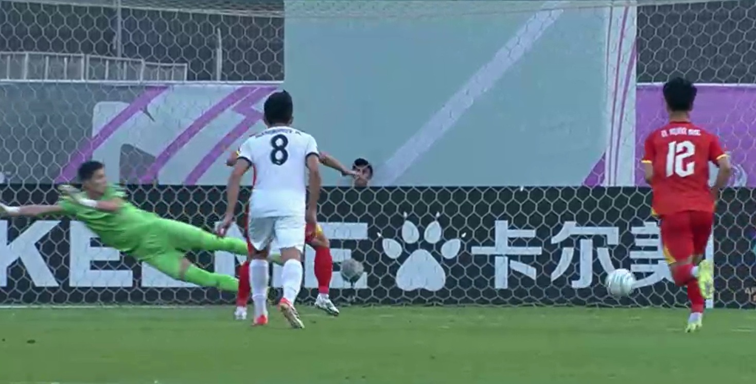 Thống k&ecirc; hiếm c&oacute; của b&oacute;ng đ&aacute; Việt Nam: Ba trận, ba quả penalty th&agrave;nh c&ocirc;ng