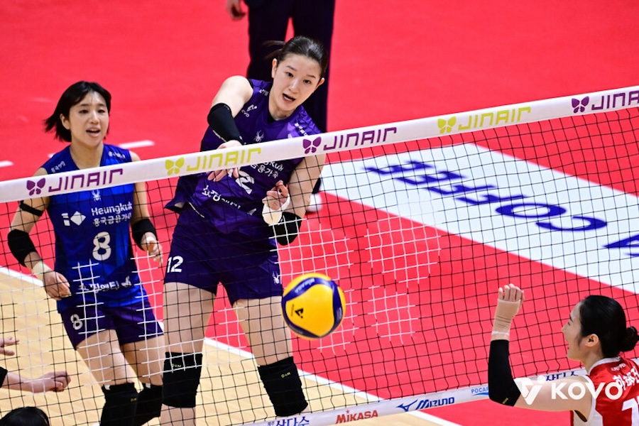 Heungkuk Life Insurance tiếp đ&agrave; thăng hoa, &aacute;p s&aacute;t nh&oacute;m đầu V-League nữ H&agrave;n Quốc