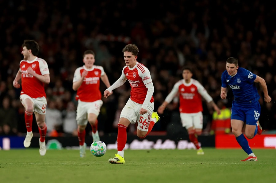 Kỷ lục Max Dowman ở Ngoại hạng Anh so với những người ở ph&iacute;a sau như thế n&agrave;o?