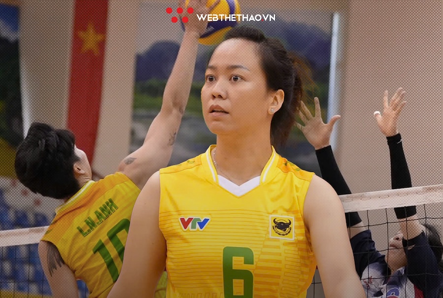 Chuyền hai Nguyễn Thị Hồng Đ&agrave;o t&aacute;i xuất sau 8 năm: Ngọn lửa đam m&ecirc; b&ugrave;ng ch&aacute;y trở lại