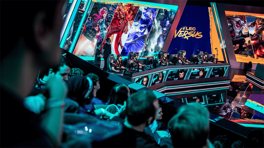 LEC c&oacute; thể chuyển sang thi đấu online từ 2027, Riot Games c&acirc;n nhắc đ&oacute;ng cửa studio Berlin?