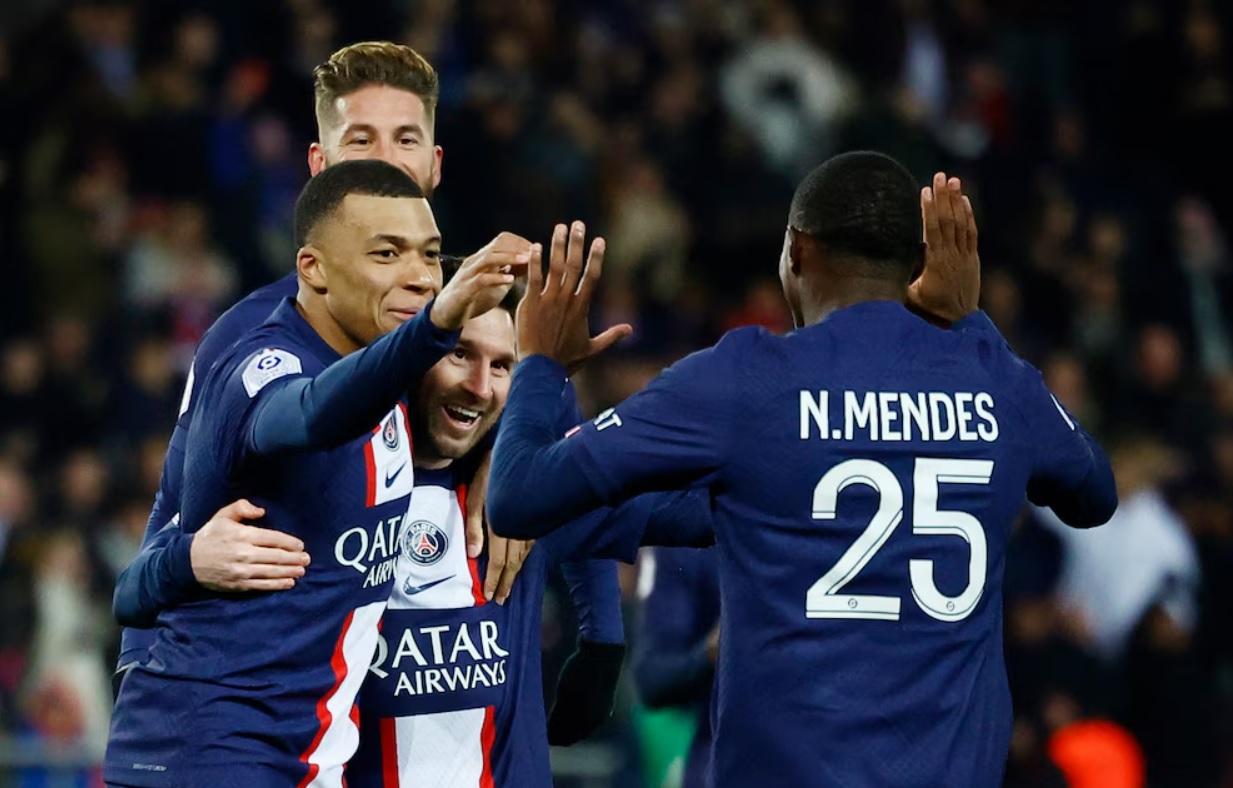 Mbappe tiết lộ kỹ thuật &iacute;t người biết đến của Messi khiến anh kinh ngạc trong c&aacute;c buổi tập