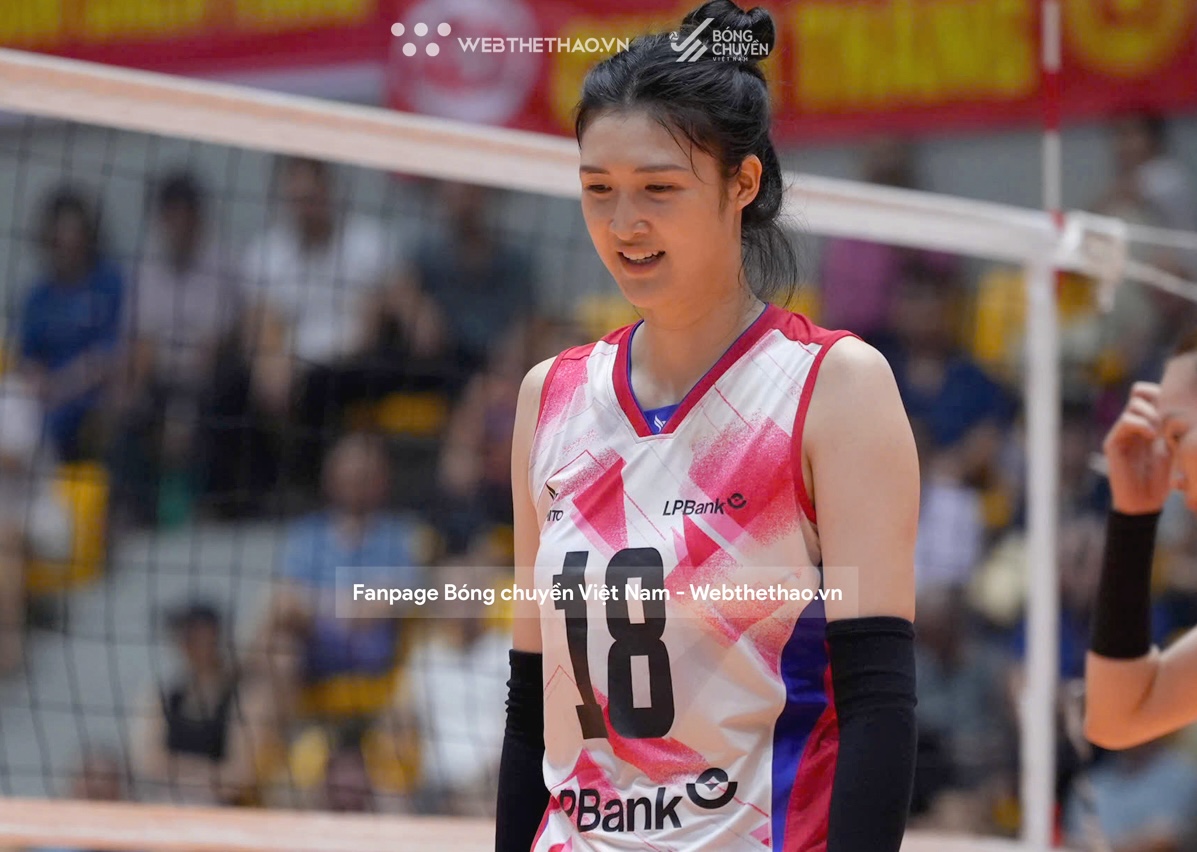 Lưu Thị Huệ chấn thương rời s&acirc;n, nỗi lo lớn của LP Bank Ninh B&igrave;nh