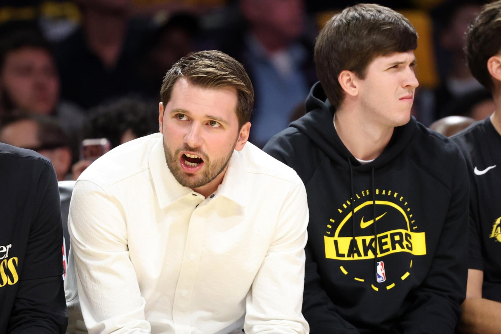 Ghi trung b&igrave;nh 33,5 điểm, Luka Doncic khẳng định đẳng cấp si&ecirc;u sao với c&uacute; đ&uacute;p giải thưởng NBA 2026