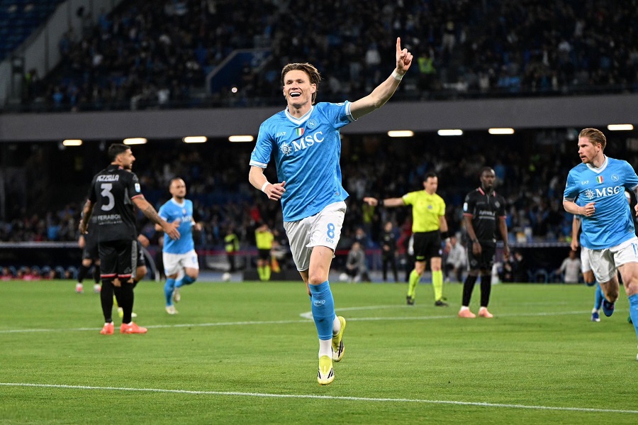 Cựu ng&ocirc;i sao MU trở th&agrave;nh tiền vệ ghi nhiều b&agrave;n thắng nhất tại Serie A trong năm 2026