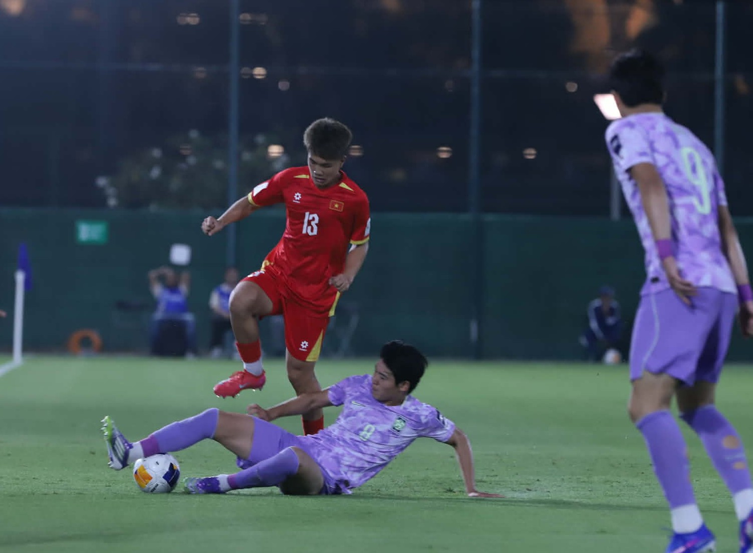 U17 Việt Nam sụp đổ trong 10 ph&uacute;t cuối, thua ngược trước H&agrave;n Quốc