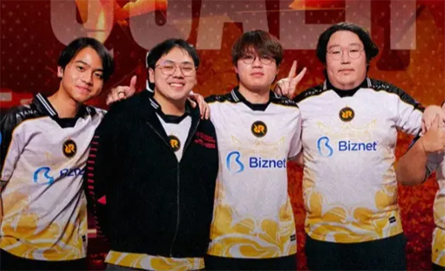Rex Regum Qeon gi&agrave;nh v&eacute; tham dự Esports World Cup 2026 nội dung Valorant