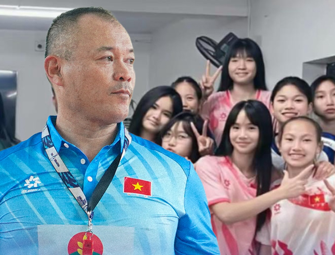 HLV thể lực Karl Lim đồng h&agrave;nh c&ugrave;ng U18 Việt Nam sau AVC Cup 2026