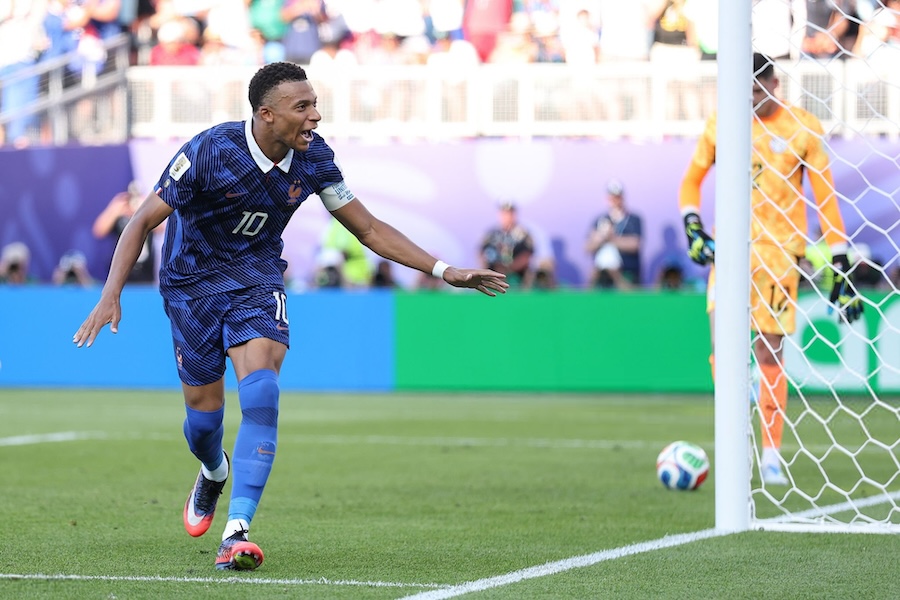 Mbapp&eacute; nổ s&uacute;ng, tuyển Ph&aacute;p nhọc nhằn vượt Paraguay v&agrave;o tứ kết World Cup 2026