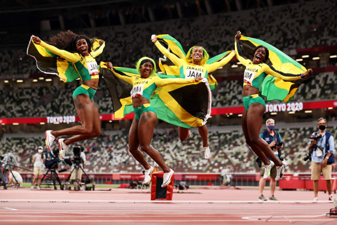 Jamaica giành vàng 4x100m nữ, phá kỷ lục quốc gia tại Olympic Tokyo